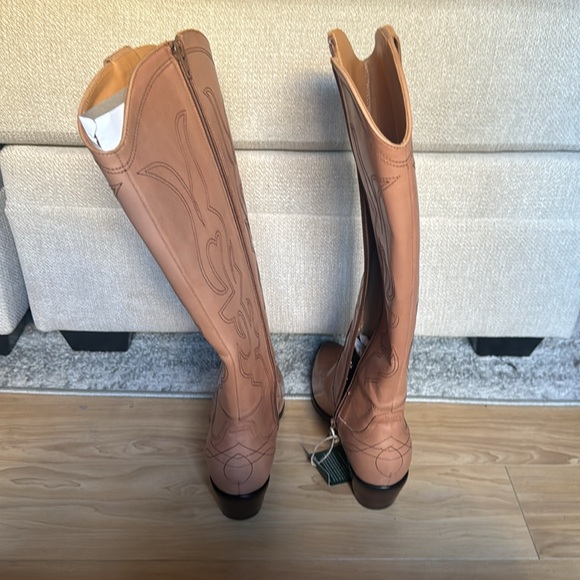 Akepa Cowboy Boots - Picture 4 of 6